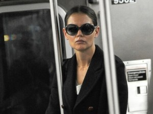 Katie Holmes è perfetta nel ruolo. Milanese nello spirito?