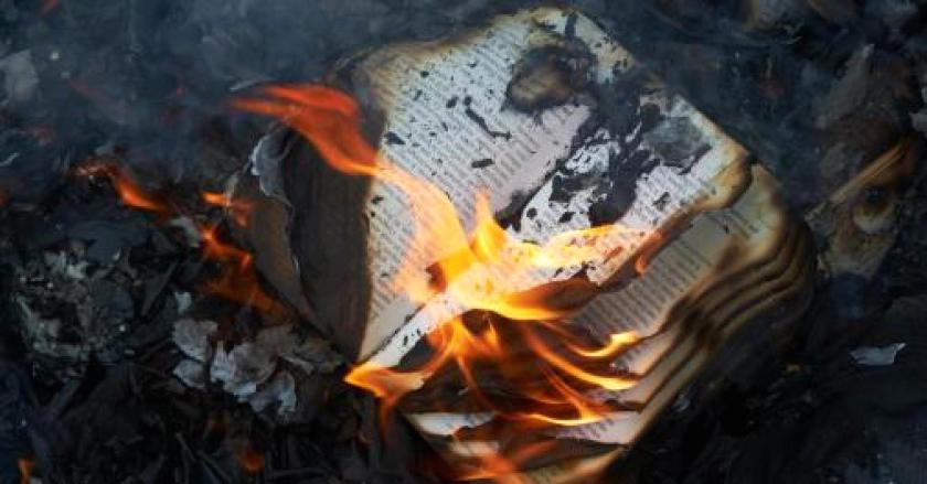 bruciare-libri