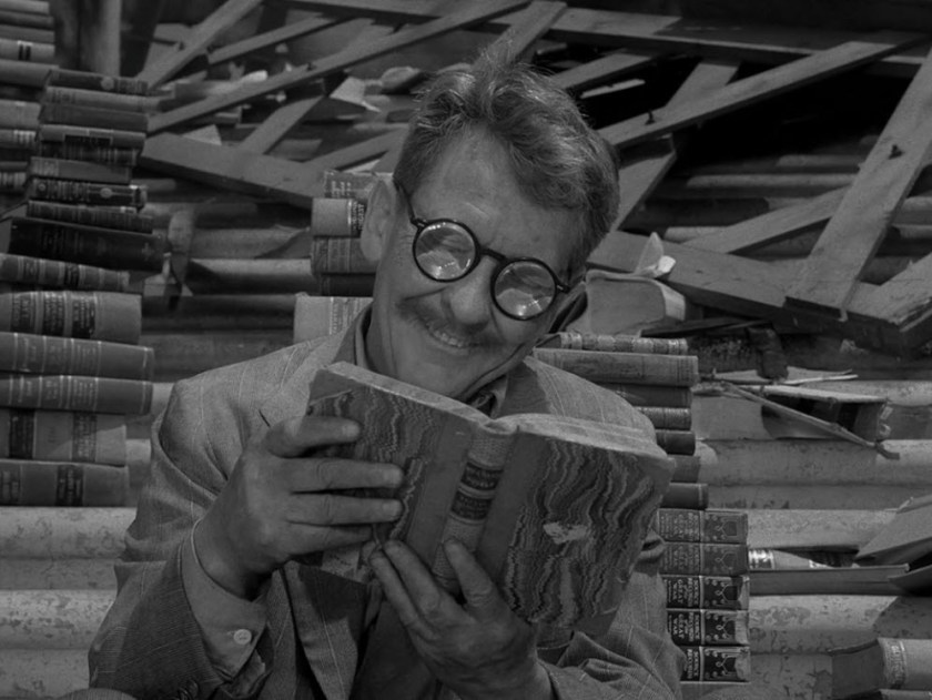 Twilight Zone - Time Enough At Last - Burgess Meredith 02